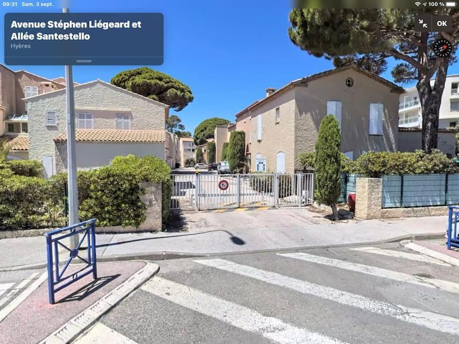 Sympathique Studio En Rez De Jardin Dans Residence 耶尔 外观 照片