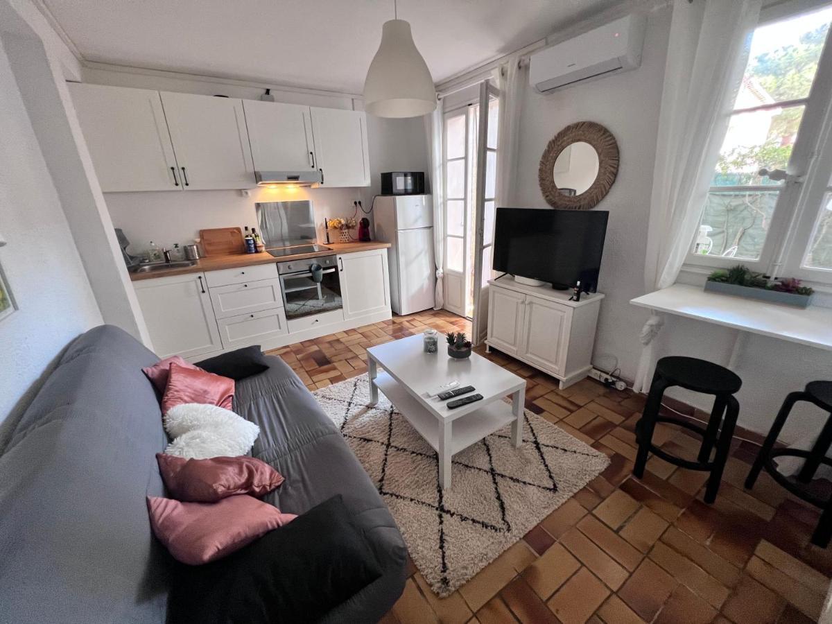 Sympathique Studio En Rez De Jardin Dans Residence 耶尔 外观 照片
